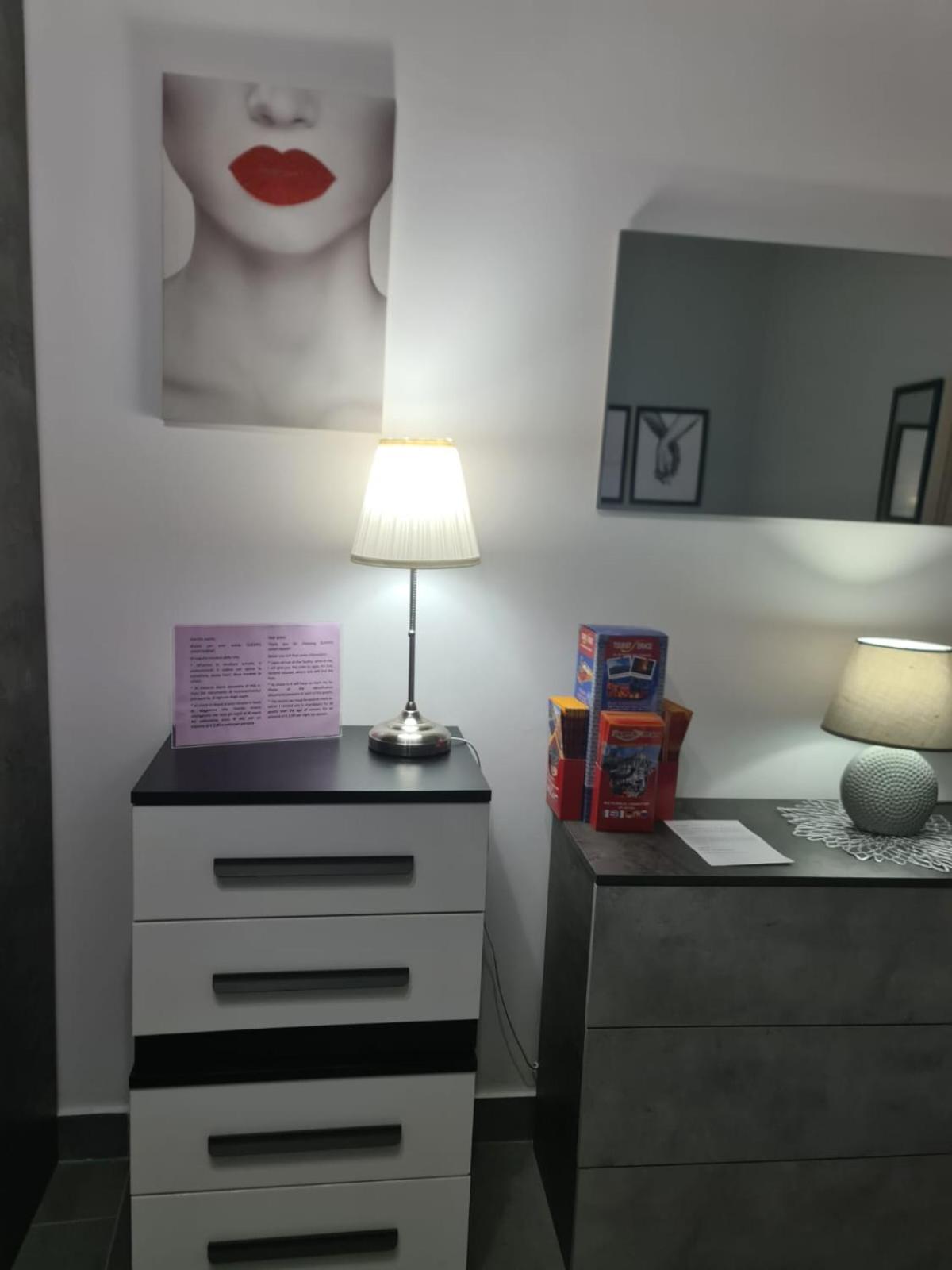 Queen'S Apartament 卡塔尼亚 外观 照片